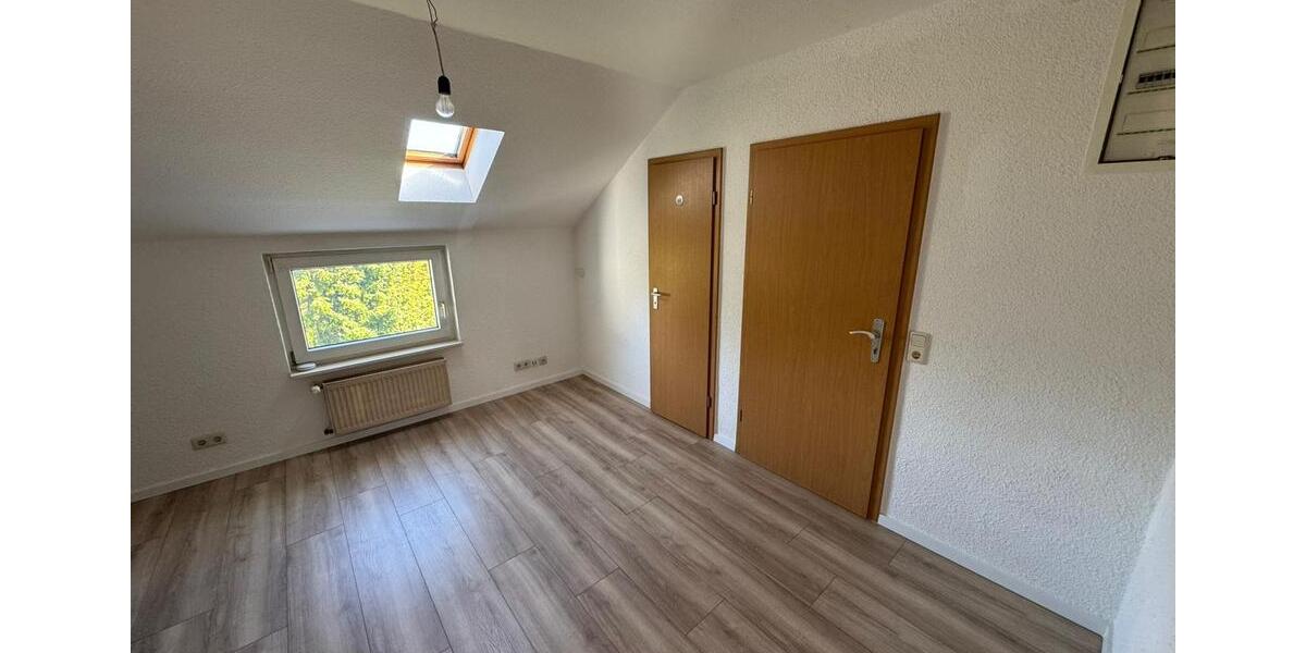 Dachgeschoßwohnung Iserlohn - 3 Zimmer, 56 m&sup2;, 450&euro; | Angebot:26347741