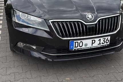 Skoda Superb 118.000 km 18.900 &euro; Castrop 44575