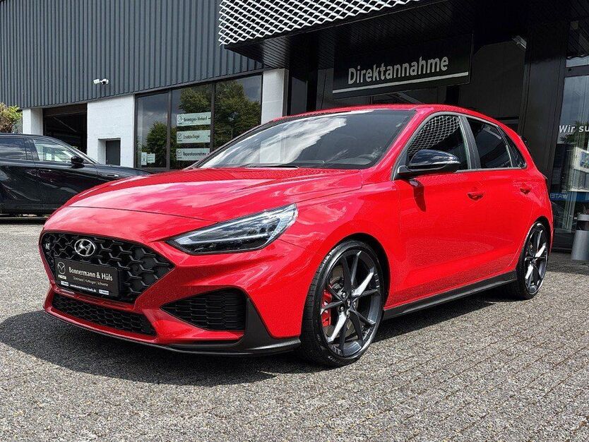 i30