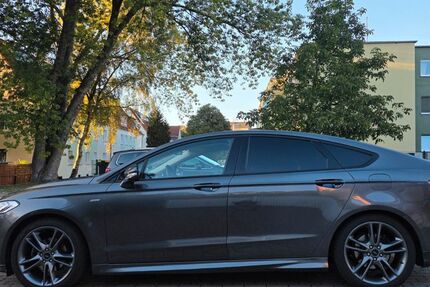 Ford Mondeo 118.000 km 12.700 &euro; Dortmund 44225