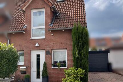 Haus in Castrop-Rauxel , Doppelhaushäfte 7 zimmer