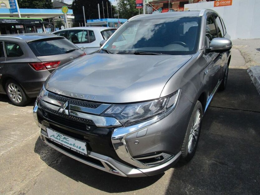 Plug-in Hybrid Outlander