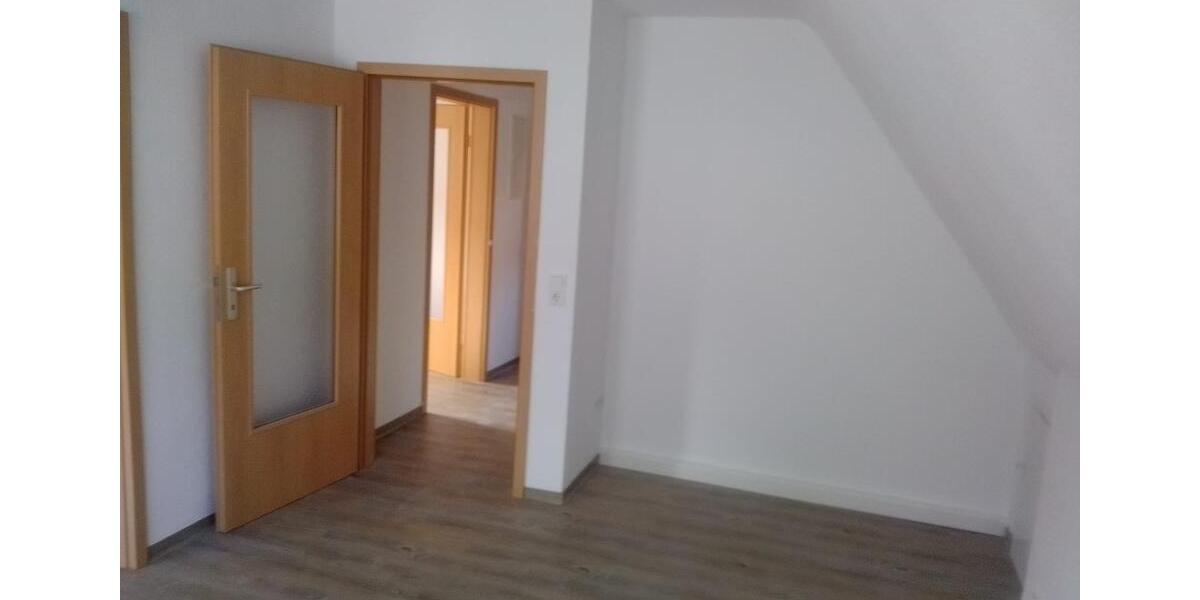 Dachgeschoßwohnung Nachrodt-Wiblingwerde Wiblingwerde - 3 Zimmer, 45 m&sup2;, 270&euro; | Angebot:24640447