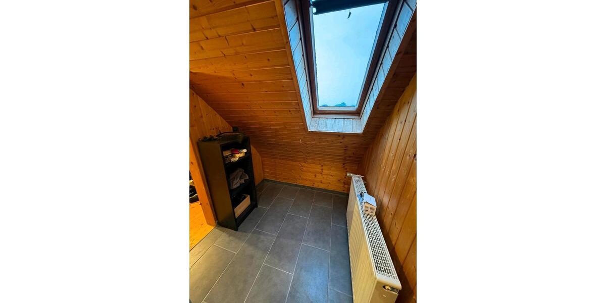 Dachgeschoßwohnung Bochum Eppendorf - 4 Zimmer, 80 m&sup2;, 173.000&euro; | Angebot:27525106