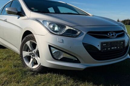 Hyundai i40 320.000 km 2.999 &euro; Dortmund 44339