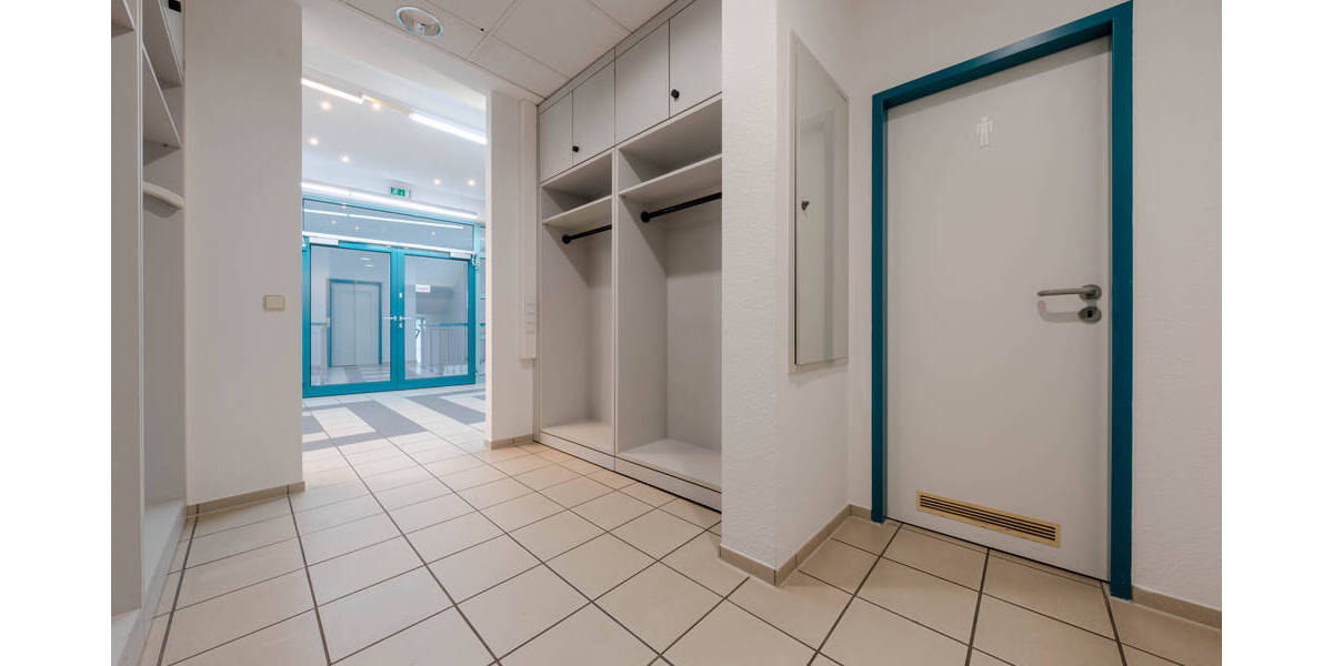 Gewerbeobjekt Lünen Brambauer - 3 Zimmer, 250 m&sup2;, 2.402&euro; | Angebot:25736775