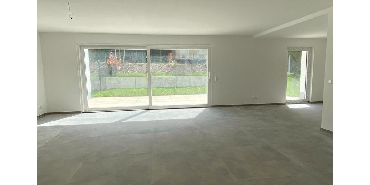 Erdgeschoßwohnung Dortmund Hombruch - 4 Zimmer, 129 m&sup2;, 1.930&euro; | Angebot:26396473