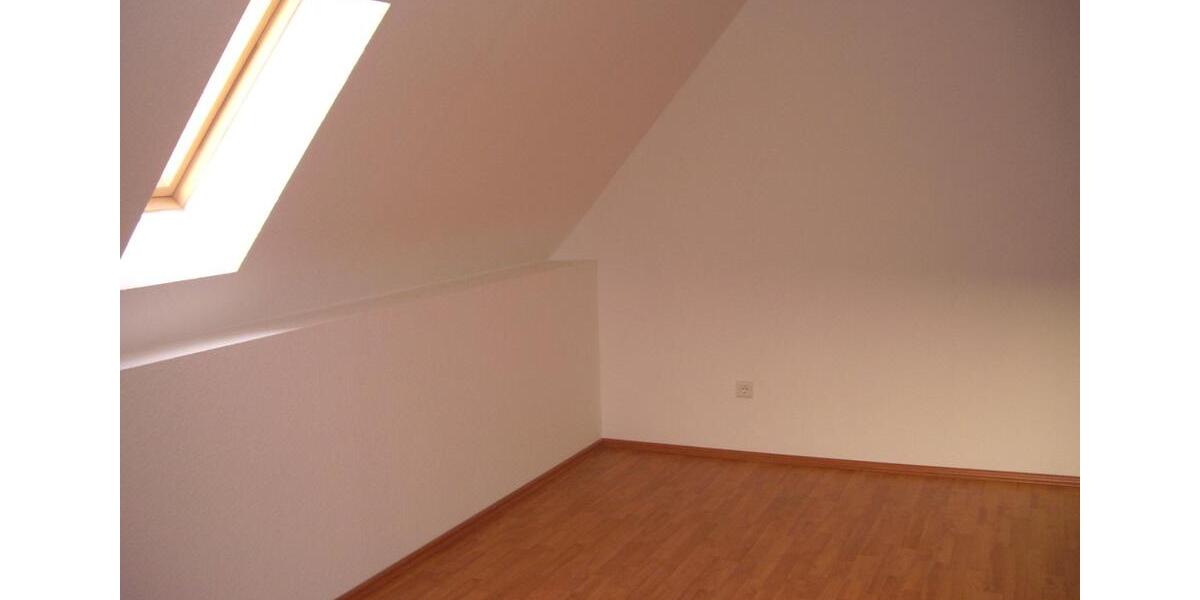 Dachgeschoßwohnung Bochum Bochum-Nord - 1 Zimmer, 20 m&sup2;, 340&euro; | Angebot:25942459