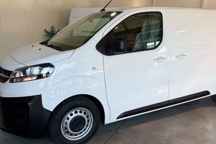 Opel Vivaro 105.000 km 16.490 &euro; Gelsenkirchen 45879