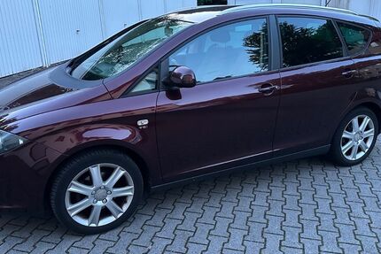 Seat Altea 163.000 km 1.950 &euro; Bochum 44805