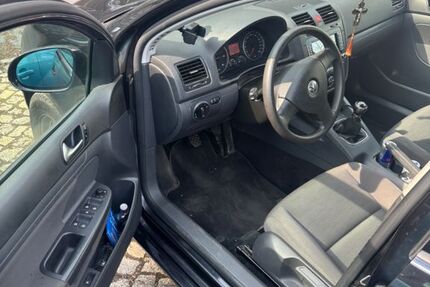 VW Golf 316.647 km 2.500 &euro; Dortmund 44359