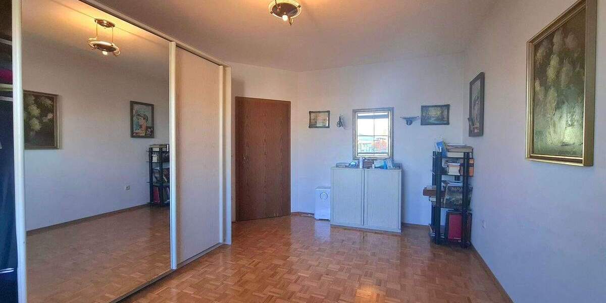 Etagenwohnung Hattingen Niederwenigern - 3 Zimmer, 92 m&sup2;, 299.000&euro; | Angebot:24114228