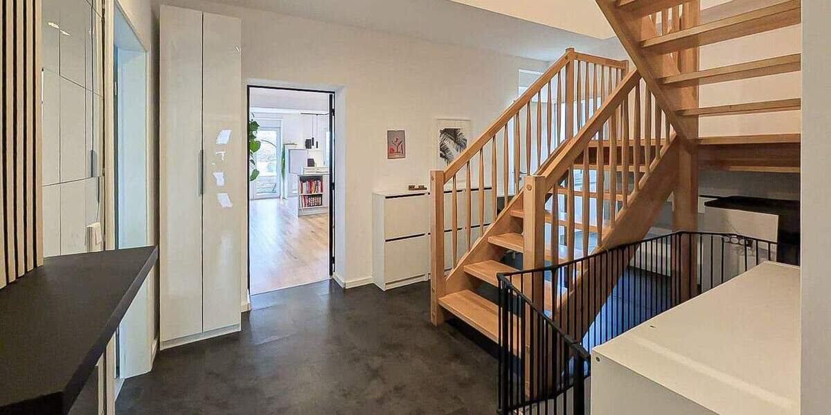 Etagenwohnung Bochum Gerthe - 7 Zimmer, 172 m&sup2;, 400.000&euro; | Angebot:24820654
