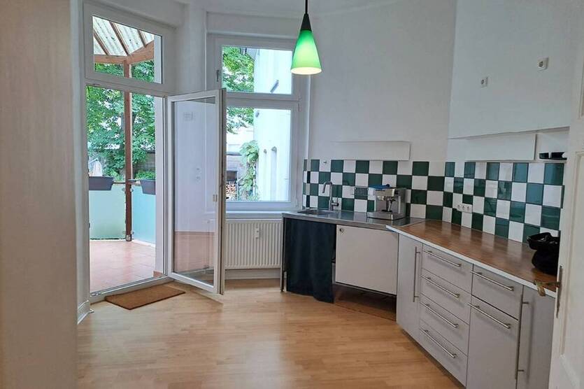 Rüttenscheider Herzblatt! Atmosphärische 3½-R.-Altbau-Wohnung im Erdgeschoss mit Terrasse