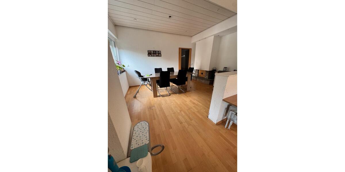 Etagenwohnung Gelsenkirchen Ückendorf - 5 Zimmer, 130 m&sup2;, 240.000&euro; | Angebot:20245706