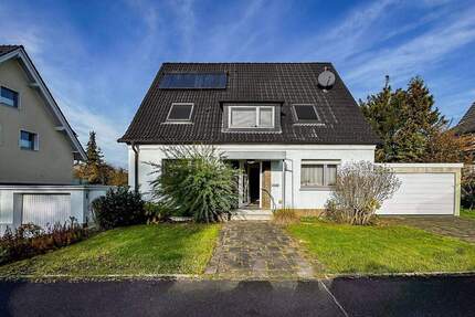 Ein- Zweifamilienhaus - Doppel- & Einzelgarage - Garten - FREIGEZOGEN 9 zimmer