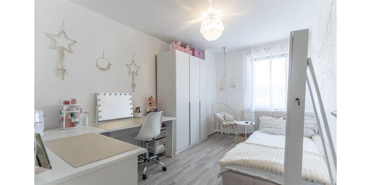 Etagenwohnung Hagen Mittelstadt - 4 Zimmer, 110 m&sup2;, 209.800&euro; | Angebot:24028339