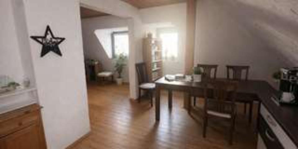 Dachgeschoßwohnung Castrop-Rauxel Rauxel - 2 Zimmer, 71 m&sup2;, 462&euro; | Angebot:24603900