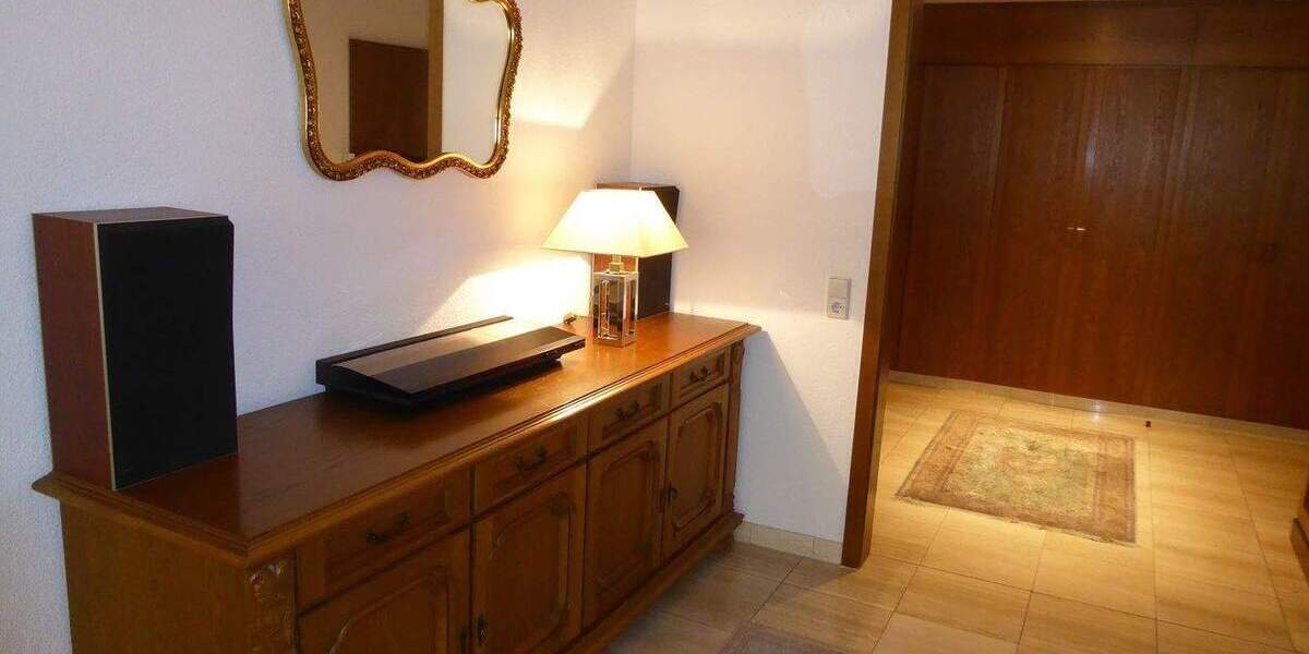 Etagenwohnung Dortmund Mitte - 3 Zimmer, 125 m&sup2;, 1.500&euro; | Angebot:23854108