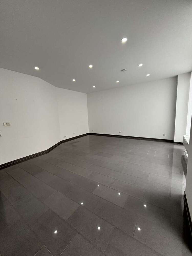Einzelhandel in Wuppertal 700 € 60.85 m²