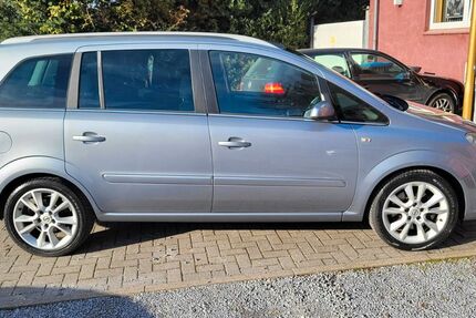 Opel Zafira 151.050 km 3.999 &euro; Datteln 45711