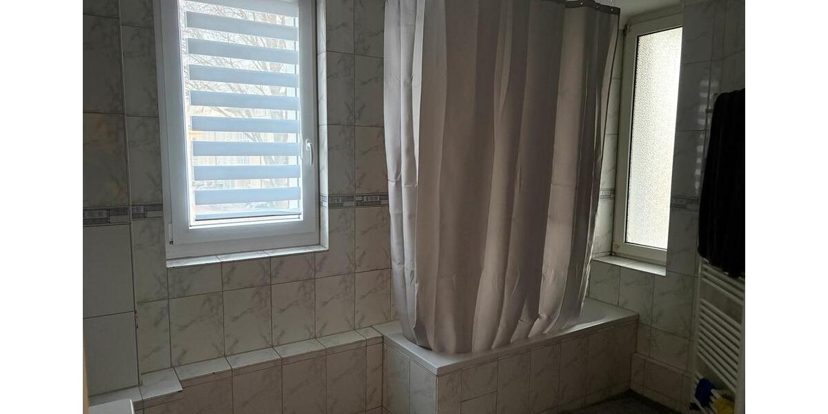 Etagenwohnung Dortmund Brackel - 4 Zimmer, 110 m&sup2;, 1.200&euro; | Angebot:24795180