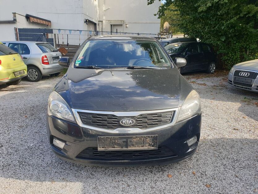 Kia ceed / Ceed 153.600 km 2.890 € Dortmund 44328
