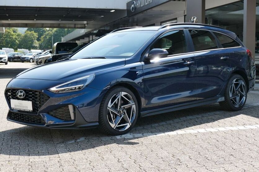 i30