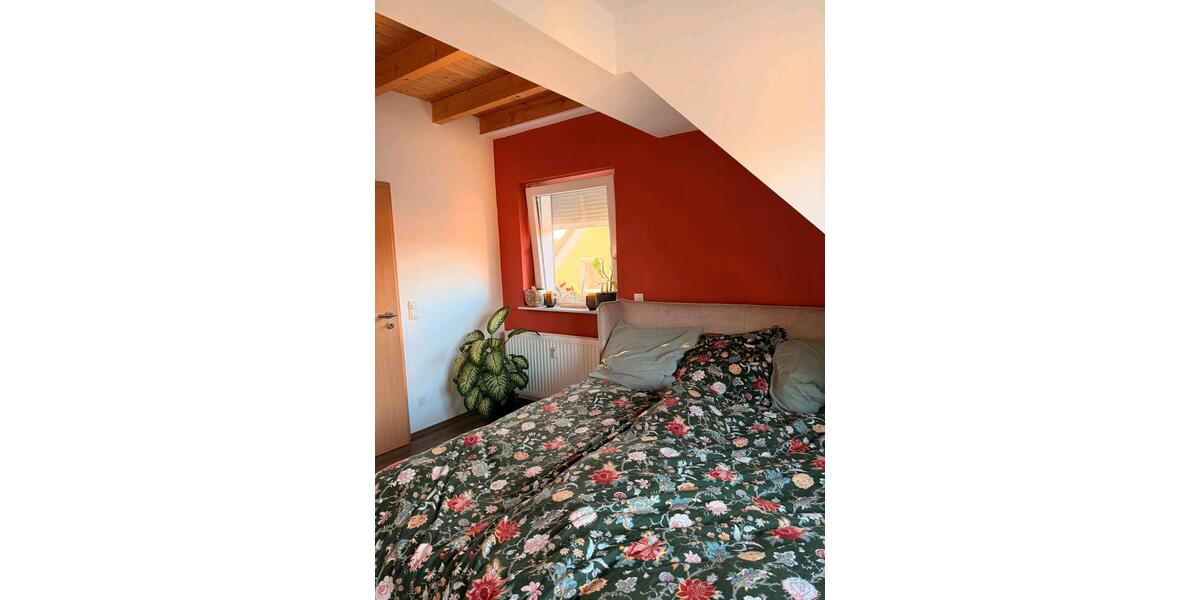 Dachgeschoßwohnung Dortmund Huckarde - 3.5 Zimmer, 60 m&sup2;, 800&euro; | Angebot:24846450