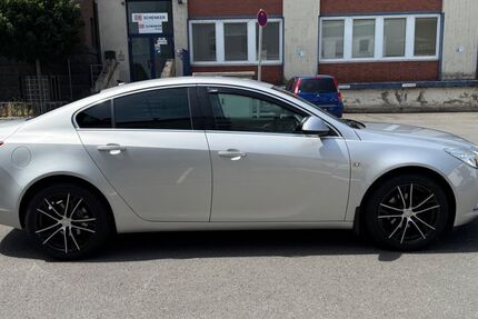 Opel Insignia 109.000 km 6.400 &euro; Hagen 58095