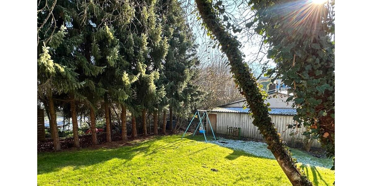 Doppelhaushälfte Iserlohn - 8 Zimmer, 155 m&sup2;, 1.399&euro; | Angebot:26248494