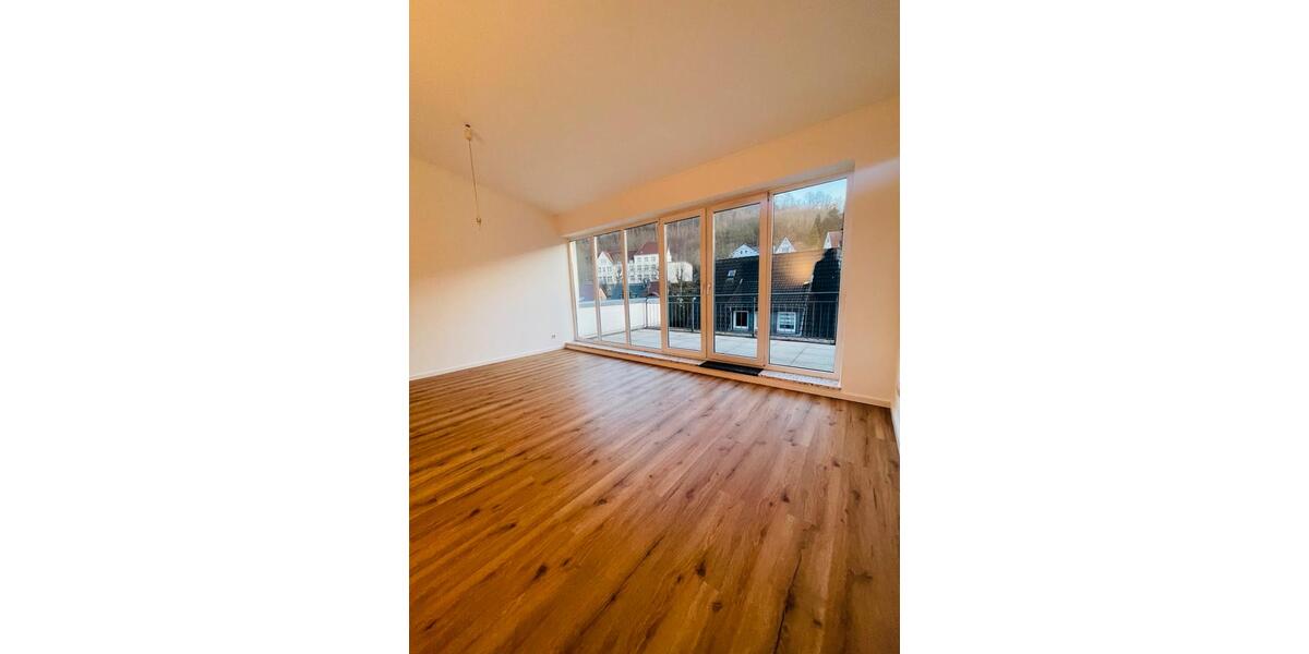 Moderne zwei Zimmerwohnung mit zwei großen Balkontür Terrassen 2 zimmer