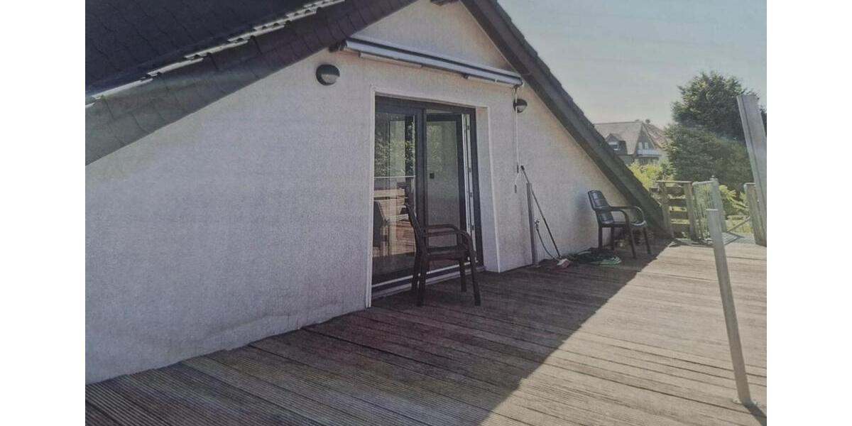 Dachgeschoßwohnung Recklinghausen Grullbad - 3.5 Zimmer, 150 m&sup2;, 995&euro; | Angebot:24382805