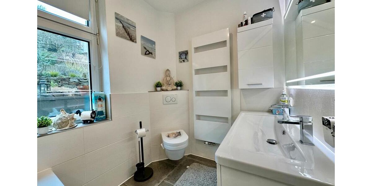 Doppelhaushälfte Altena - 10 Zimmer, 150 m&sup2;, 249.000&euro; | Angebot:26224593