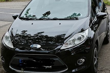 Ford Fiesta 92.000 km 4.350 &euro; Selm 59379