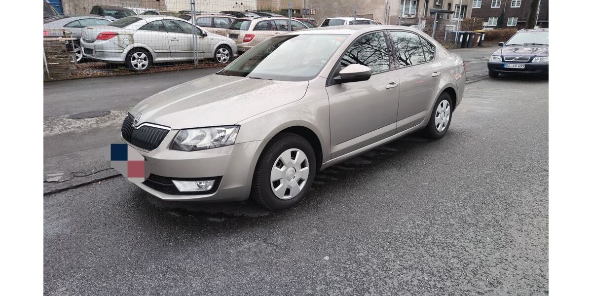 Skoda Octavia 128.000 km 7.990 &euro; Dortmund 44143