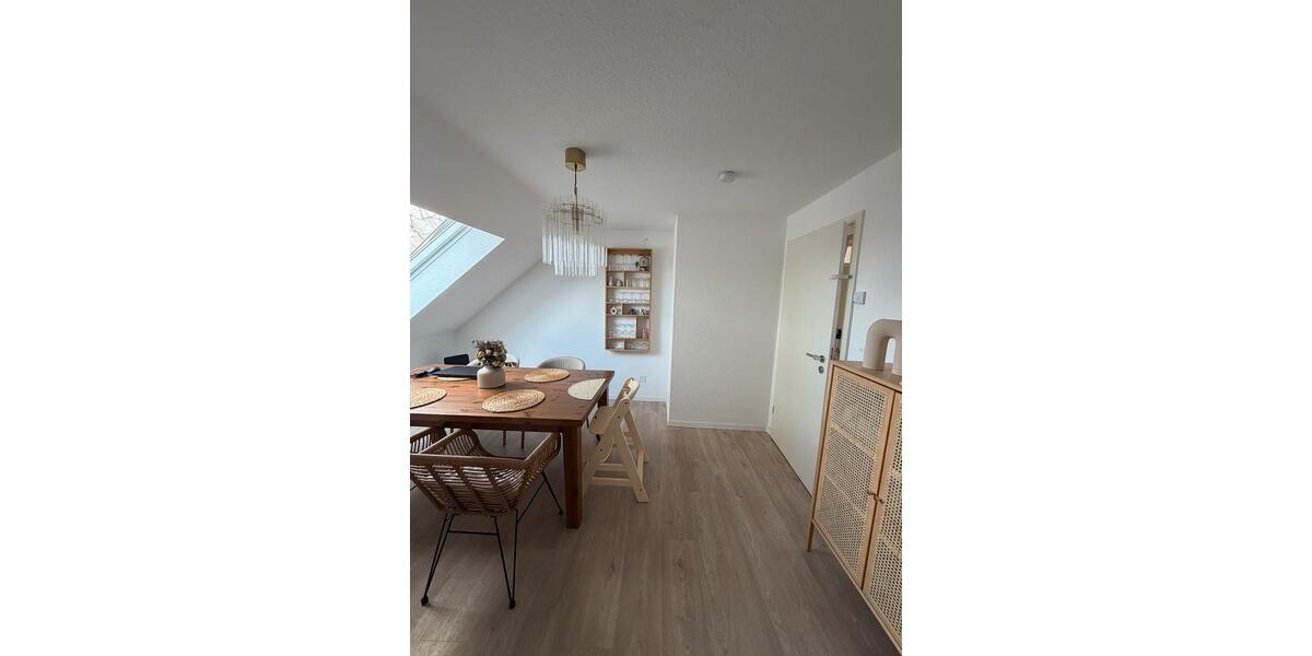 Dachgeschoßwohnung Unna - 4 Zimmer, 75 m&sup2;, 780&euro; | Angebot:25924174