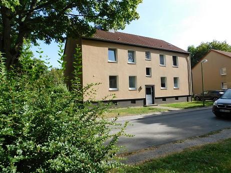 Einzugsbereite neu renovierte Wohnung im EG mit wenigen Stufen und neuem Duschbad! Ideal im Alter! zimmer