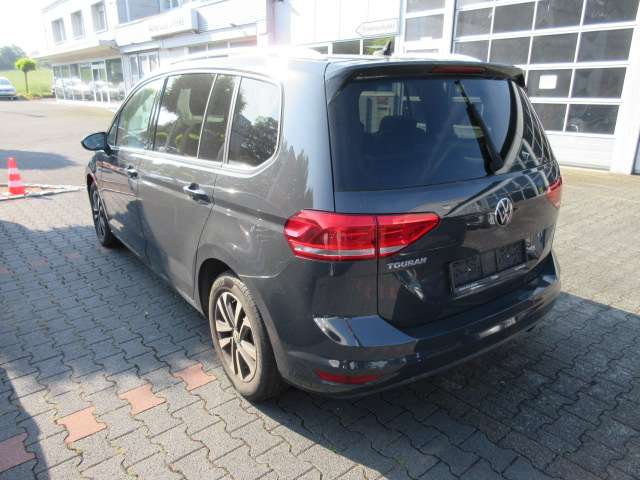 VW Touran United United 2.0 TDI DSG NAVI AHK PANO ALU 89.000 km 22.488 € Bergkamen 59192