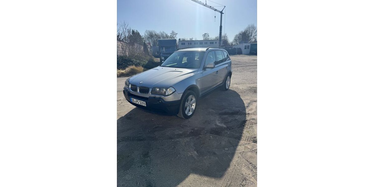 BMW X3 330.000 km 3.600 &euro; Dortmund 44269