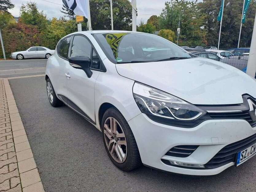 Renault Clio 37.900 km 9.490 € Iserlohn 58640