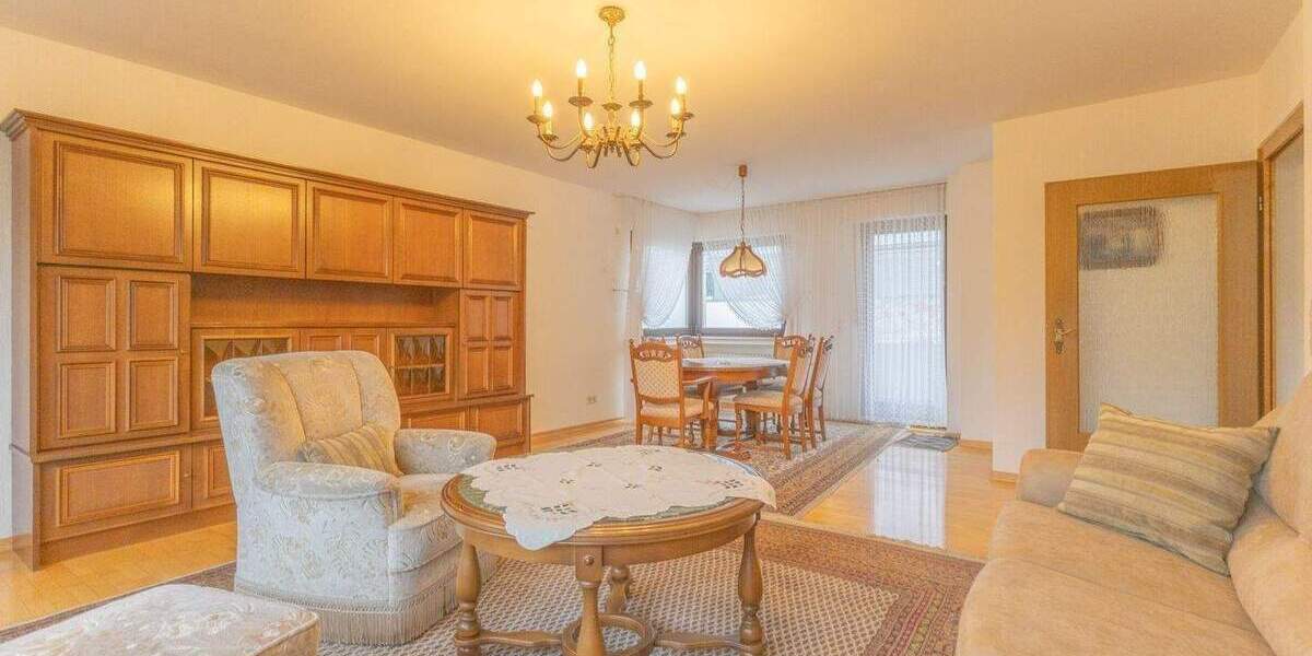 Etagenwohnung Menden Mitte - 2 Zimmer, 69 m&sup2;, 145.000&euro; | Angebot:24498078