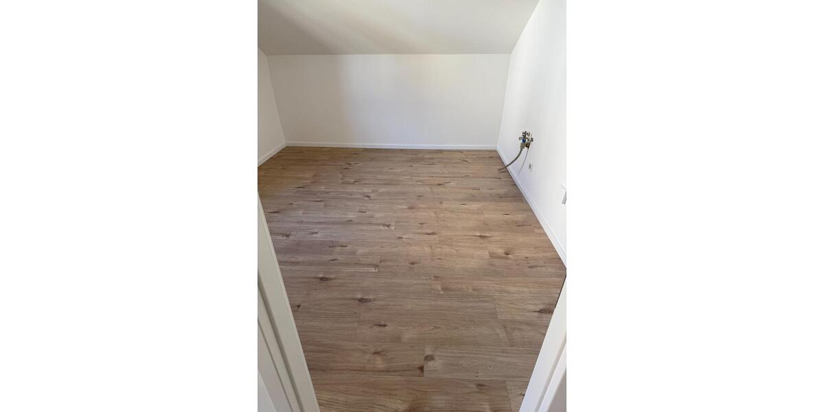 Dachgeschoßwohnung Dortmund Hörde - 3 Zimmer, 625 m&sup2;, 625&euro; | Angebot:24751898