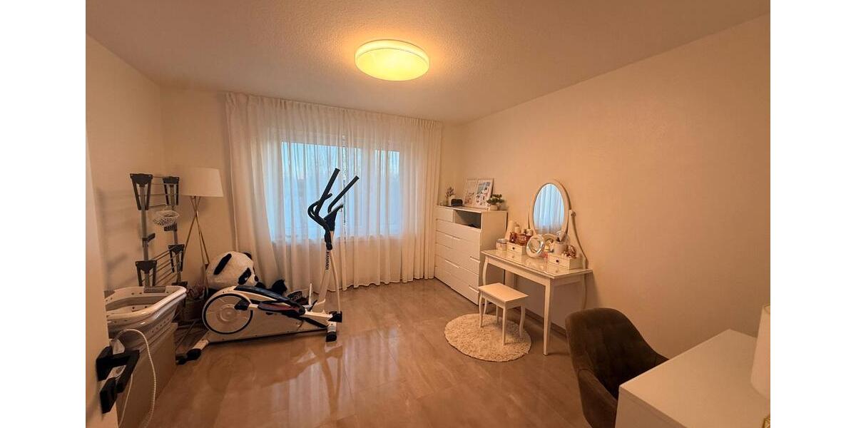 Dachgeschoßwohnung Schwerte - 3.5 Zimmer, 72 m&sup2;, 850&euro; | Angebot:26461470