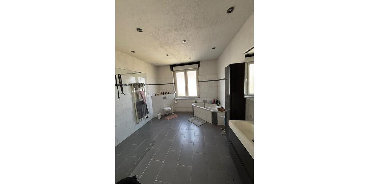 Einfamilienhaus Bönen - 7 Zimmer, 190 m&sup2;, 380.000&euro; | Angebot:26517023