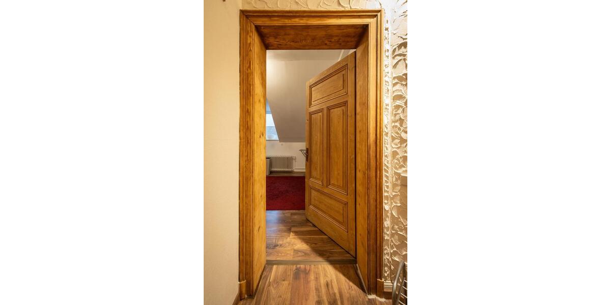 Dachgeschoßwohnung Iserlohn Gerlingsen - 4 Zimmer, 119 m&sup2;, 1.375&euro; | Angebot:26309169