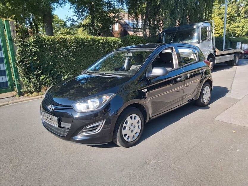 i20