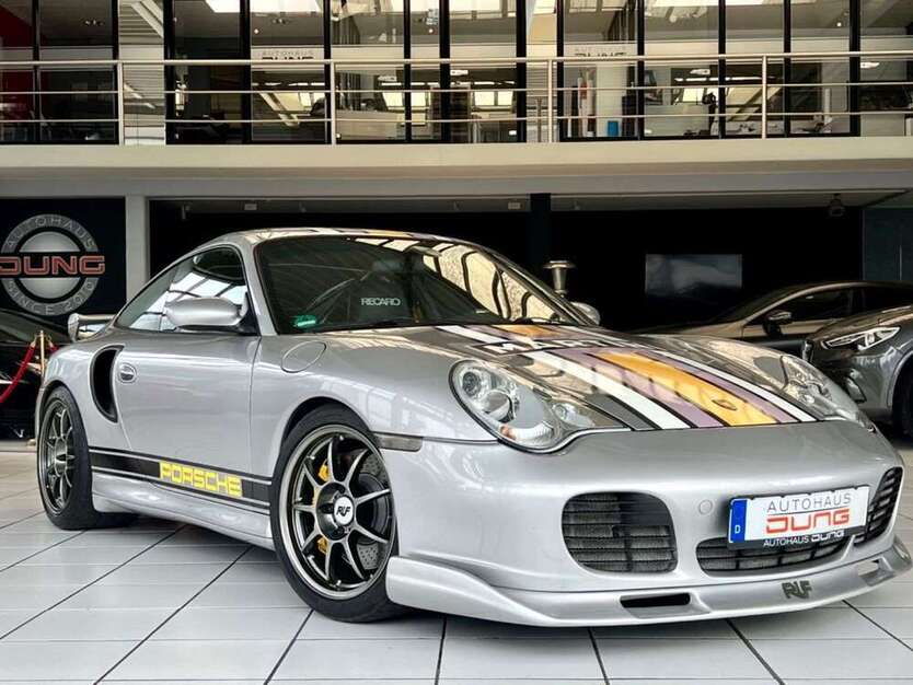 996