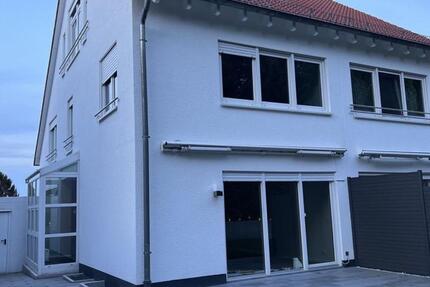 DHH mit Ansprechende 5-Zimmer, geh.Inn,Erstbezug nach Renovierung 5 zimmer