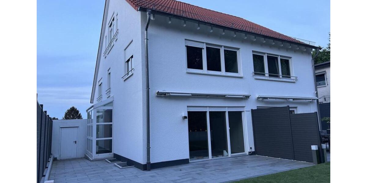 DHH mit Ansprechende 5-Zimmer, geh.Inn,Erstbezug nach Renovierung 5 zimmer